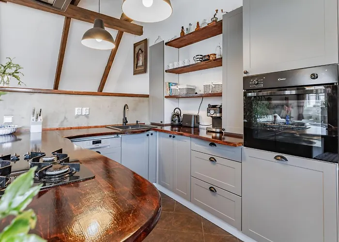 By Interhome Ferienhaus Řevnice