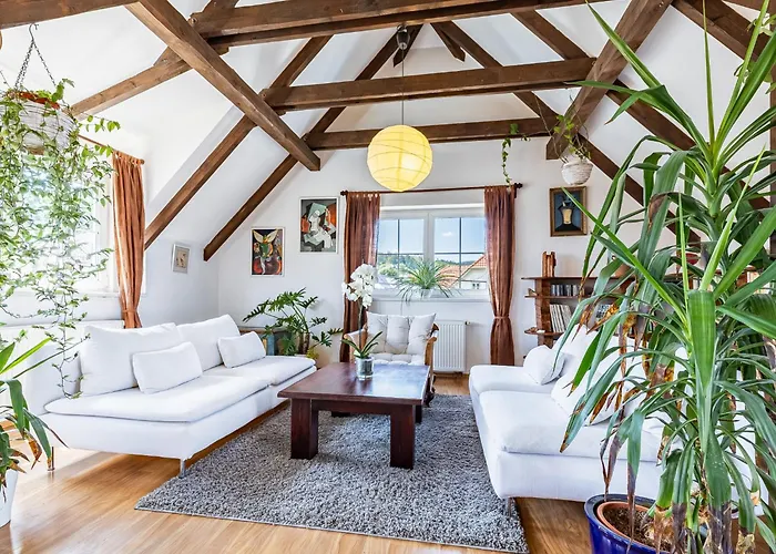 By Interhome Ferienhaus Řevnice